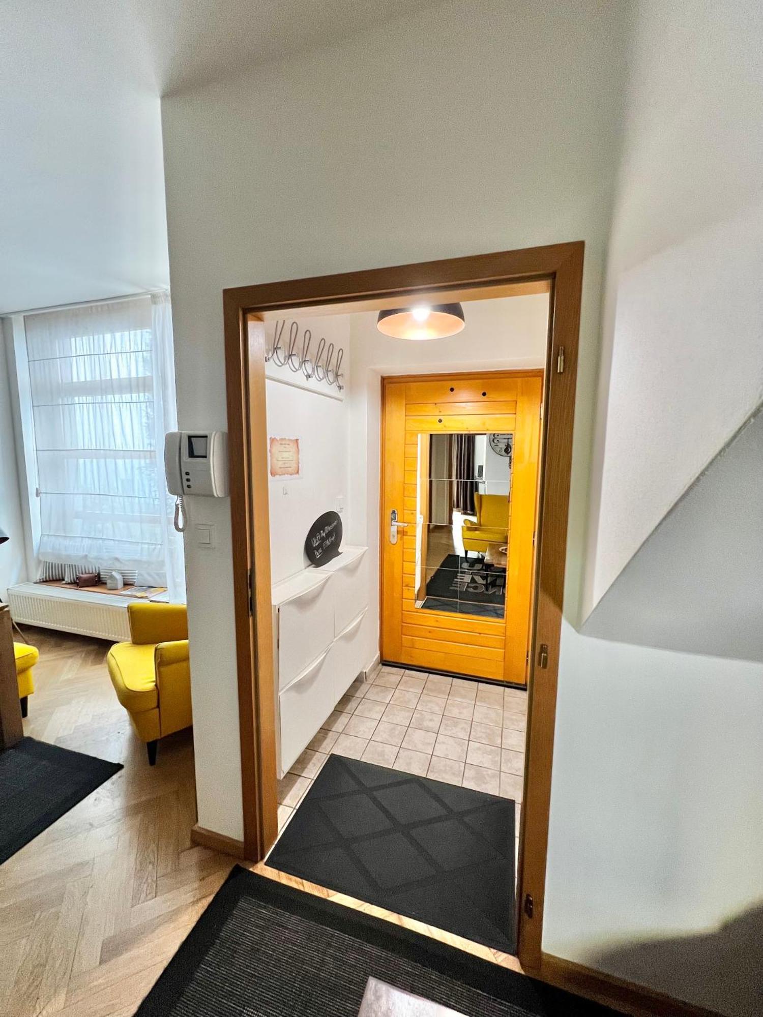 Old Town - Terrace & Parking Apartment Prag